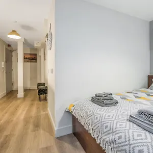 Relaxing & Cozy Studio - Oasis In The Heart Of - Sleeps Up To 3 Guests Apartment